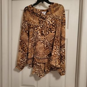 Jennifer Lopez woman, size XL